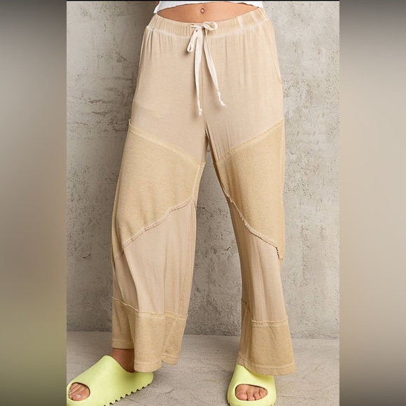 PRE ORDERS SOLD OUT Adorable Soft POL Cropped Pants with Pockets | - Picture 6 of 6